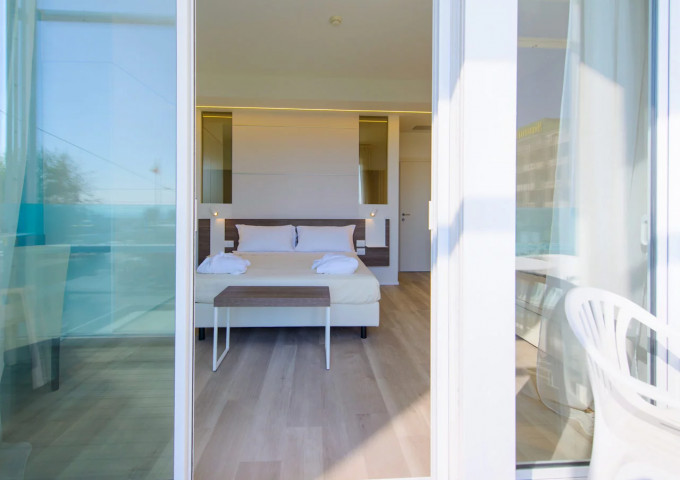 media.Camere-Junior-Suite-Giulietta-05-Hotel-Giulietta-Riccione